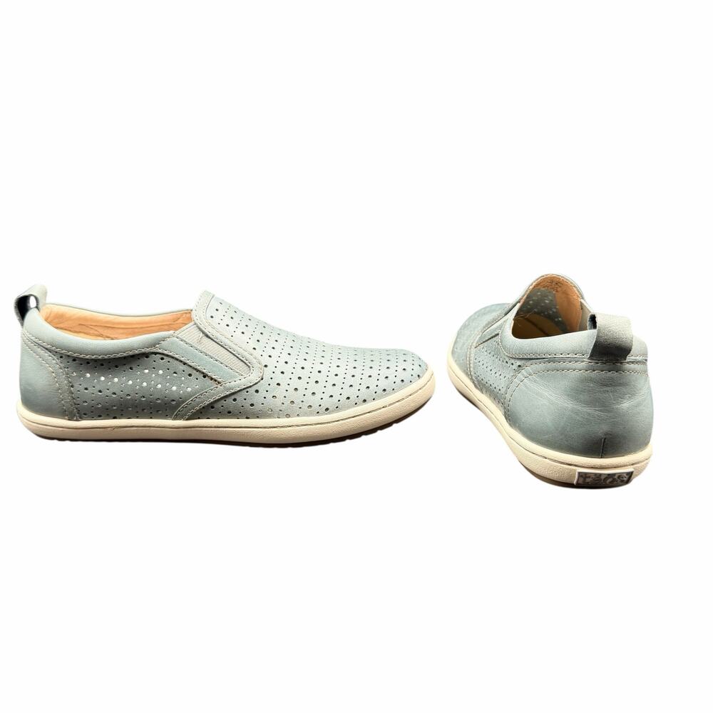 Taos Court Perforated Leather Slip On Sneakers Blue US 7 Comfort Shoes